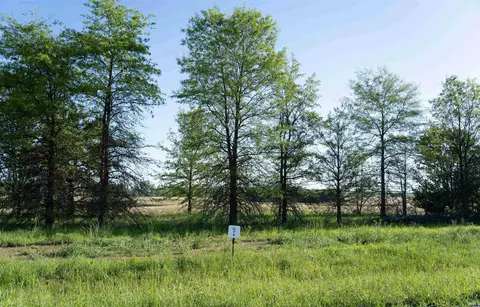 9985 Ayrshire Rd, Chandler, IN 47610