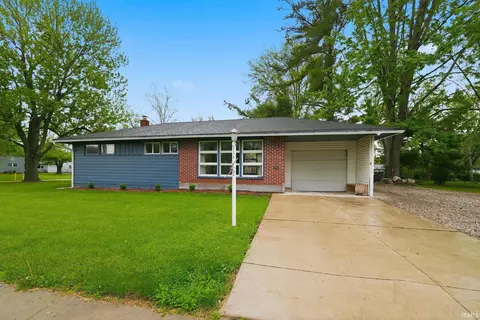 2720 Mckinnie Ave, Fort Wayne, IN 46806