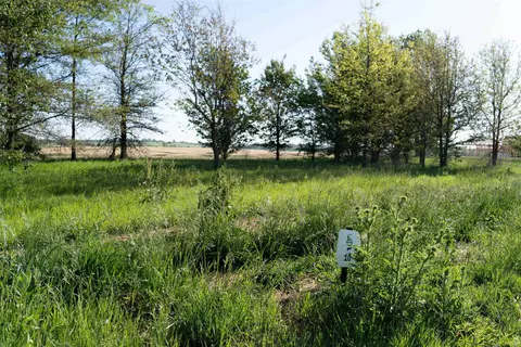 9925 Ayrshire Rd, Chandler, IN 47610
