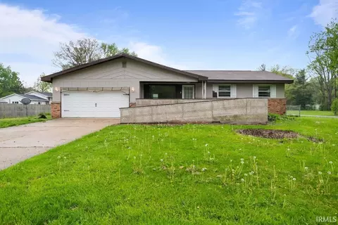 60215 Ruby St, South Bend, IN 46614