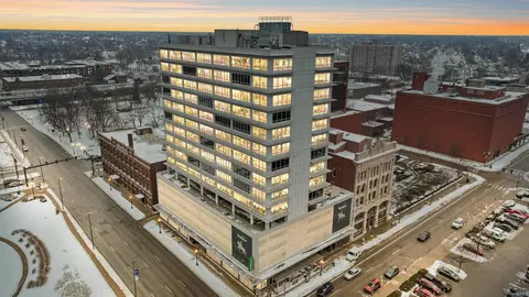 203 E Berry St #805, Fort Wayne, IN 46802