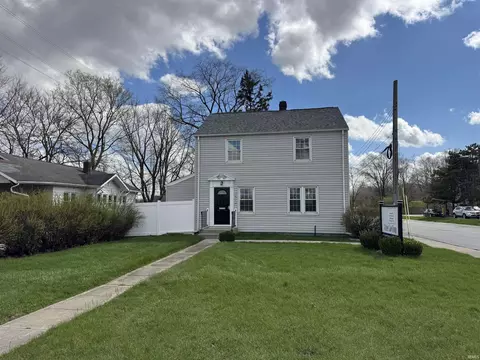 2827 Lincolnway St, Mishawaka, IN 46544