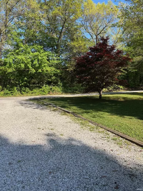 2563 Meridian Rd, Mitchell, IN 47446 photo 3