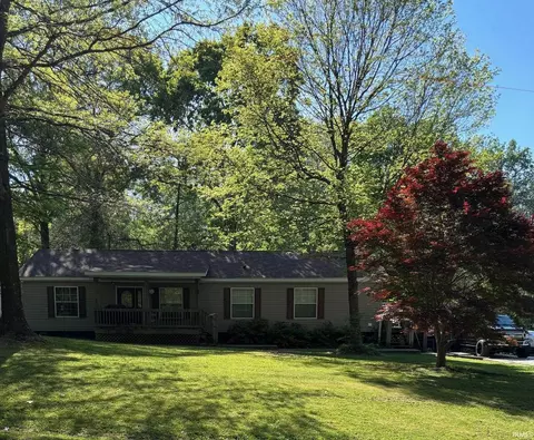 2563 Meridian Rd, Mitchell, IN 47446