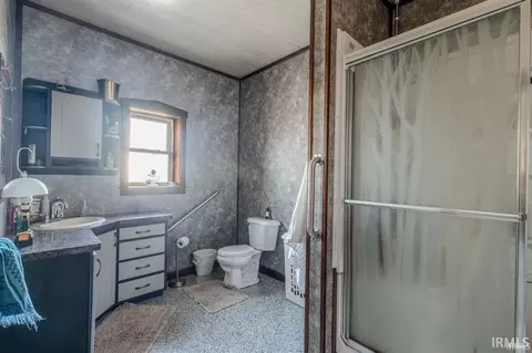 Bath - 2145 W 050, Lagrange, IN 46761 photo 1 of 2