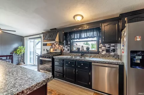 11950 E 390 Rd, Lagrange, IN 46761 photo 17