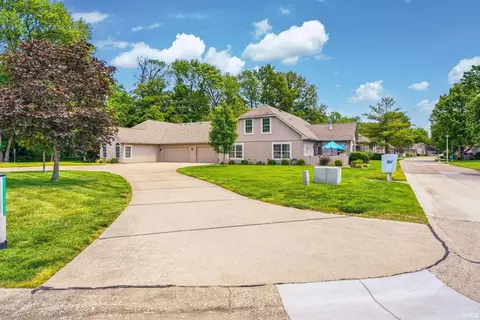 8010 River Park Ways, Evansville, IN 47715