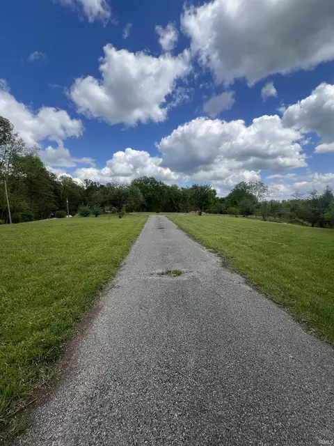 6977 E State Road 46 Rd, Bloomington, IN 47408
