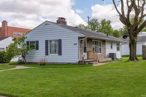 1922 E Fox St, South Bend, IN 46613