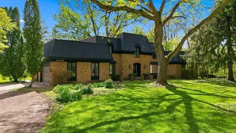 16206 Canyon Ridge Rd, Leo, IN 46765