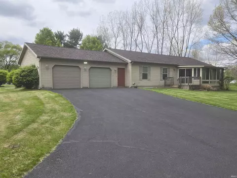 3110 W Wildlife Way, Albion, IN 46701