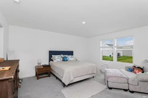 Bedroom - 85 Hepburn Way, Chesterton, IN 46304 photo 2 of 4