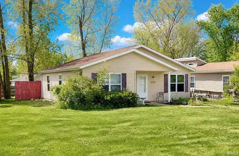 3724 E Sherwood Ter, Fort Wayne, IN 46806