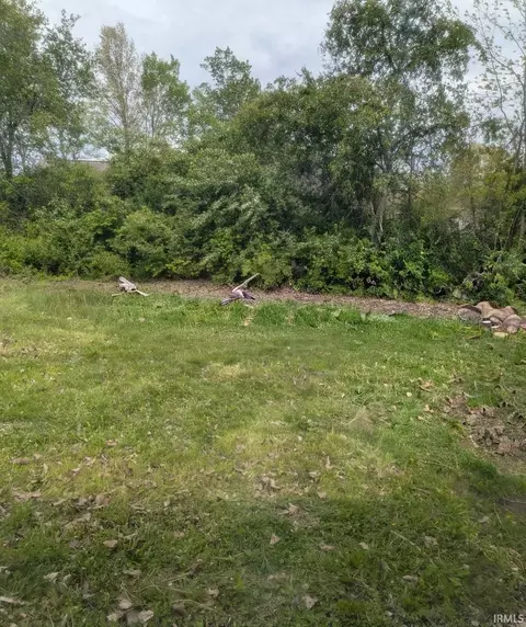 3730 E Sherwood Ter, Fort Wayne, IN 46806