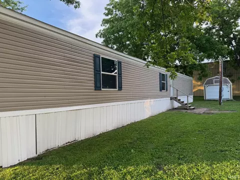 1618 Busseron St, Vincennes, IN 47591