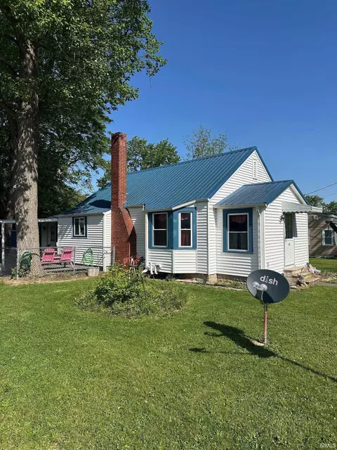 204 N Market St, Parker City, IN 47368