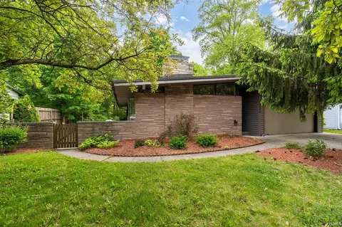 1982 Indian Trail Dr, West Lafayette, IN 47906