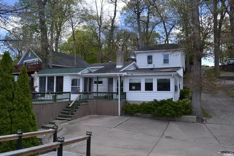 10922 N Lower Lake Shore Dr, Monticello, IN 47960