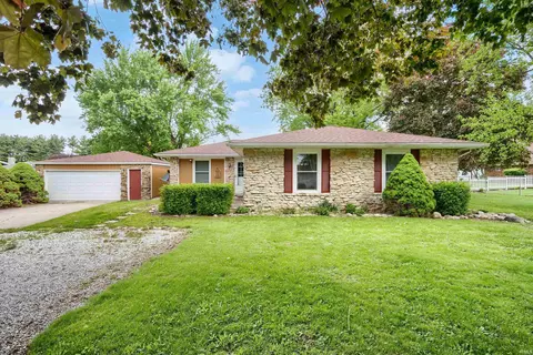 9482 E 100 South Rd, Greentown, IN 46936