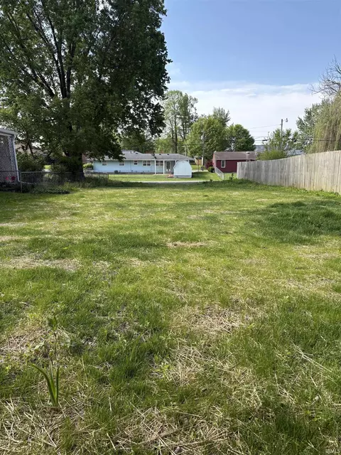 1701 E Clinton St, Frankfort, IN 46041