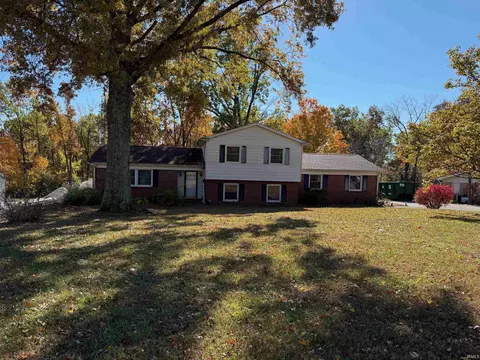 5621 W Gifford Rd, Bloomington, IN 47401
