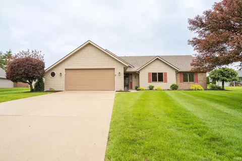 319 Greenbriar Dr, Bluffton, IN 46714