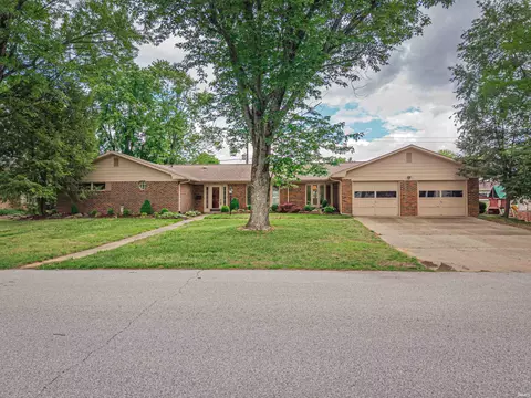 1616 Burnett Ln, Vincennes, IN 47591