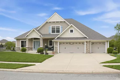 14118 Sandstone Dr, Fort Wayne, IN 46814