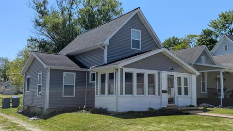 412 E Cherry St, Bluffton, IN 46714