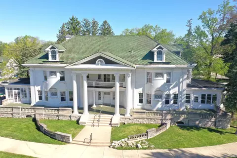 1300 W University Ave, Muncie, IN 47303