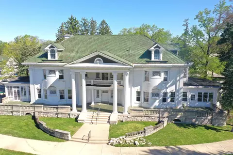 1300 W University Ave, Muncie, IN 47303