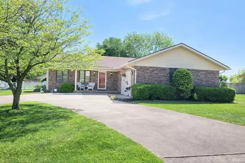 1116 Cherry Hills Dr, Mount Vernon, IN 47620