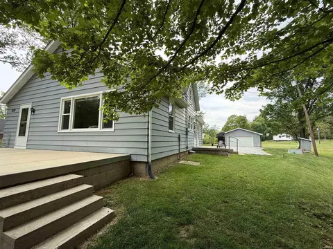 Exterior - 8610 S Gore Rd, Bloomington, IN 47403 photo 3 of 9