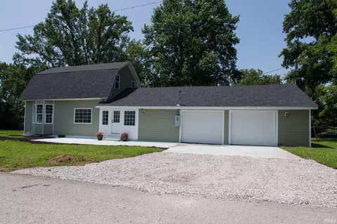 504 W 6th St, Bicknell, IN 47512