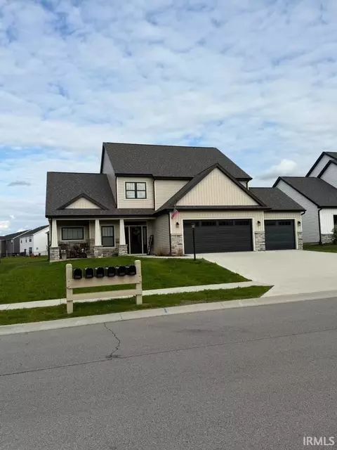 17192 Hillsong Ln, Huntertown, IN 46748