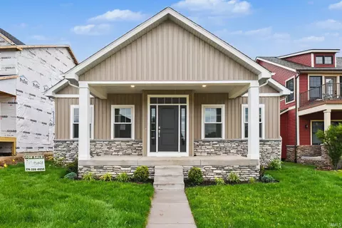 3391 Blarney Dr, South Bend, IN 46628