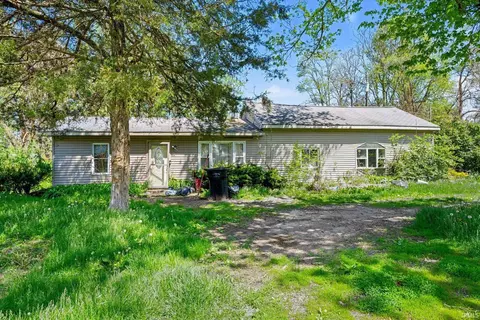 10841 Toledo Ave, Osceola, IN 46561