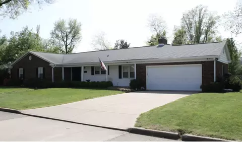 1511 Oriole Dr, Evansville, IN 47715