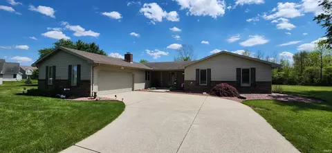8736 Nicole Dr, Fort Wayne, IN 46806