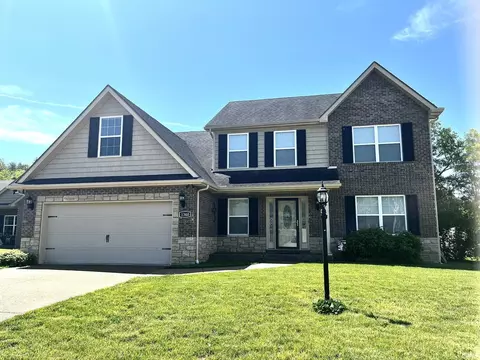 1340 Breezy Creek Dr, Evansville, IN 47720