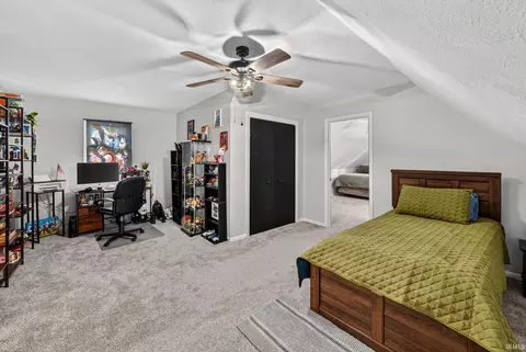 Bedroom - 51246 Shady Ln, Elkhart, IN 46514 photo 3 of 8