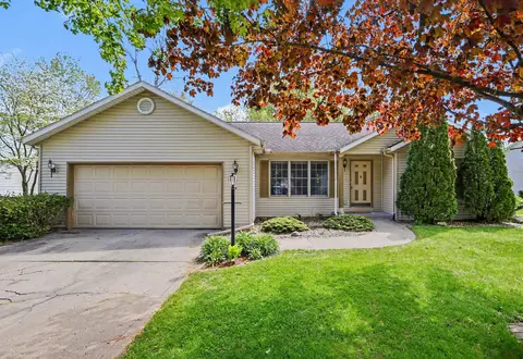 53632 Sweetspire Trl, Elkhart, IN 46514