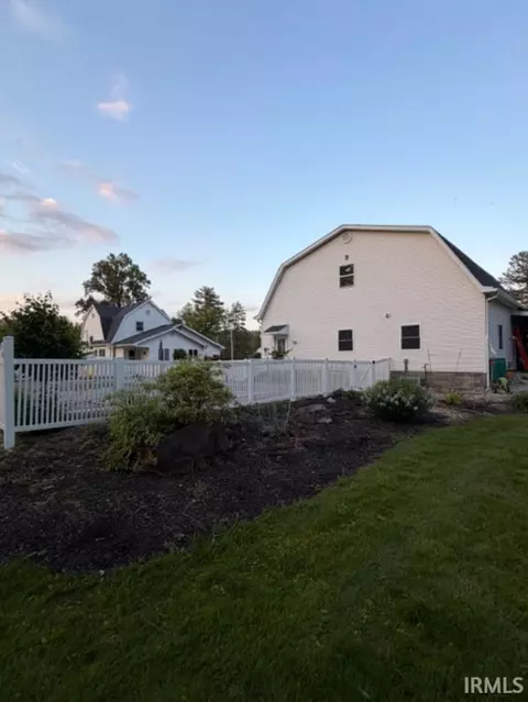 Exterior - 8382 E Main St, Dugger, IN 47848 photo 11 of 16