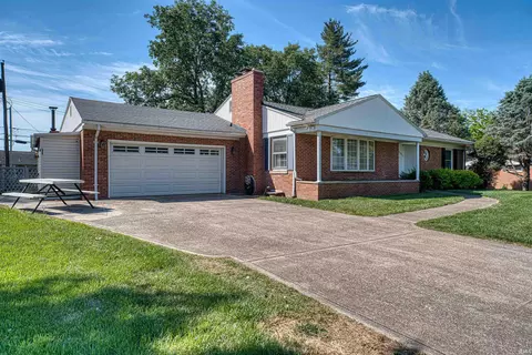 7001 Monroe Ave, Evansville, IN 47715
