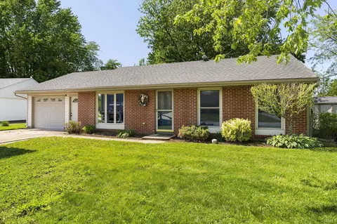 1212 Beaumont Dr, Lafayette, IN 47905