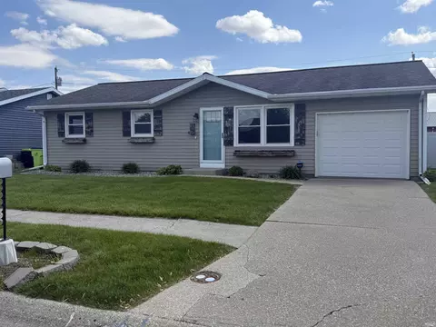 11 Topaz Dr, Huntington, IN 46750