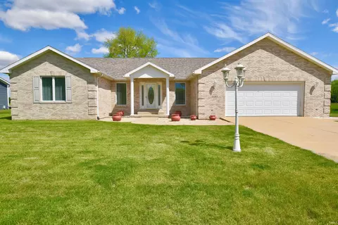 4183 E Arrowhead Rd, Monticello, IN 47960