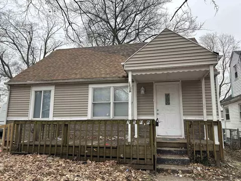 1806 Obrien St, South Bend, IN 46628