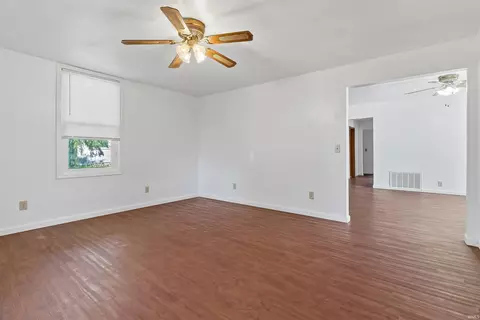 Living - 109 E 8th St, Matthews, IN 46957 photo 3 of 5