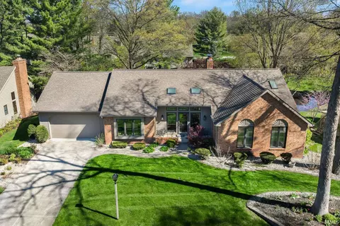 16187 Oak Hill Blvd, Granger, IN 46530